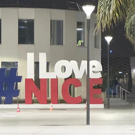 Lejlighed Centre 5 Minutes De La