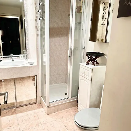 Centre 5 Minutes De La * Cannes