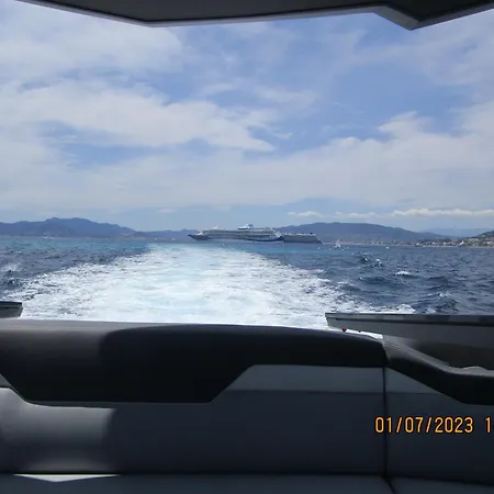 Centre 5 Minutes De La *