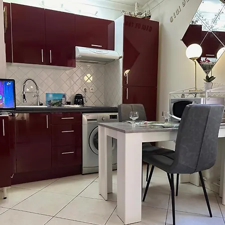 Centre 5 Minutes De La *