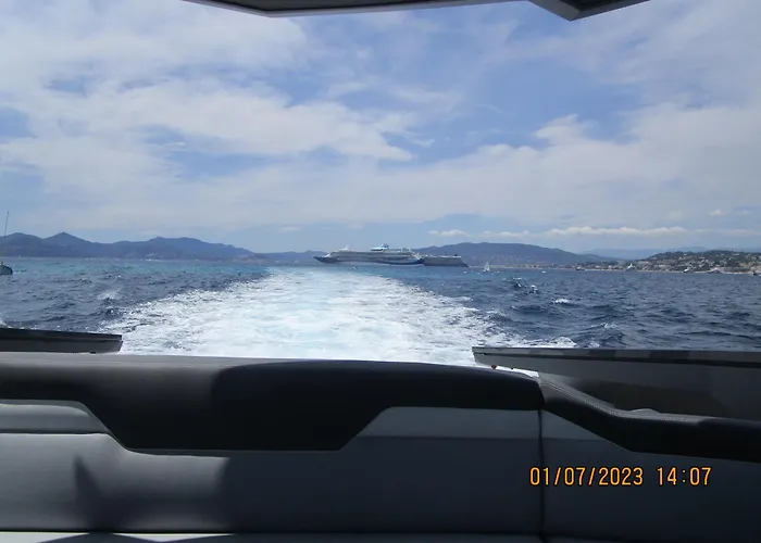 Centre 5 Minutes De La *