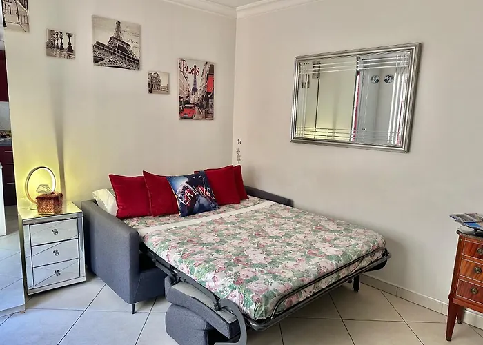 Centre 5 Minutes De La 戛纳