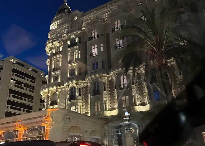 Centre 5 Minutes De La 公寓 *