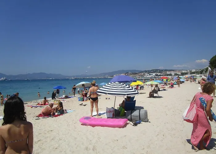 公寓 Centre 5 Minutes De La 戛纳